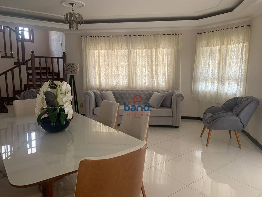 Casa à venda com 4 quartos, 264m² - Foto 14