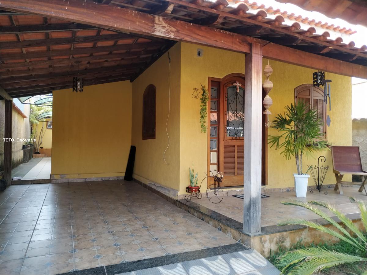 Casa à venda com 3 quartos, 250m² - Foto 4