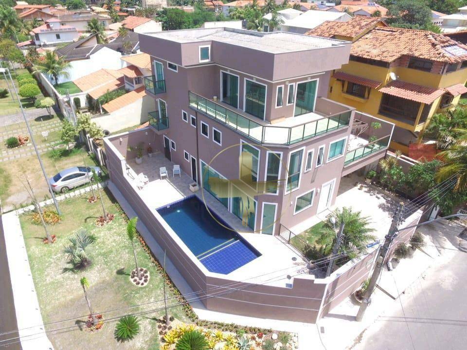 Casa à venda com 4 quartos, 353M2 - Foto 1