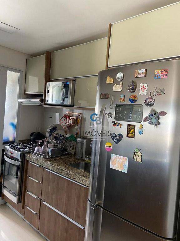 Apartamento à venda com 2 quartos, 67m² - Foto 8