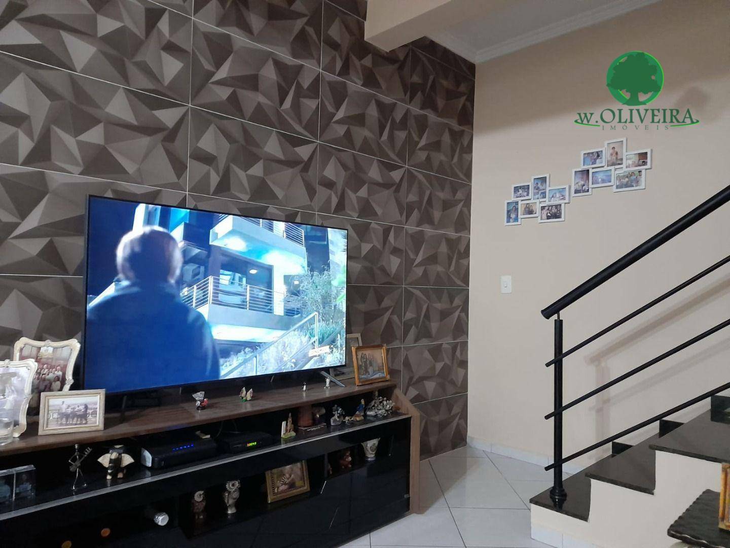 Sobrado à venda com 3 quartos, 180m² - Foto 2