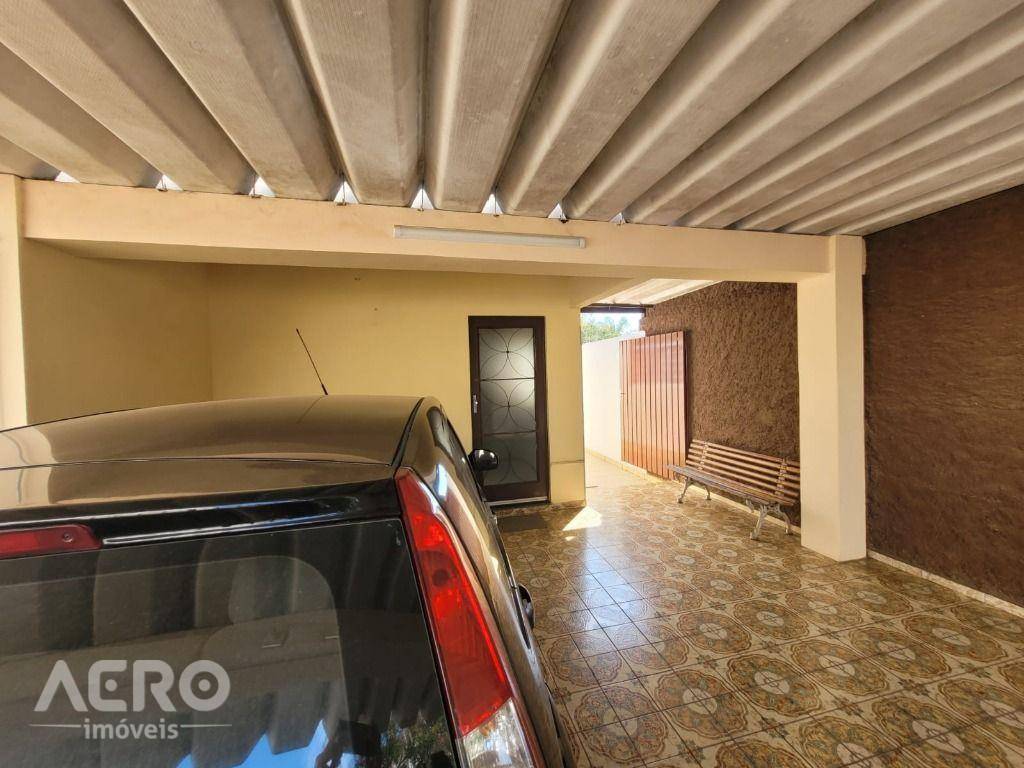 Casa à venda com 3 quartos, 184m² - Foto 9