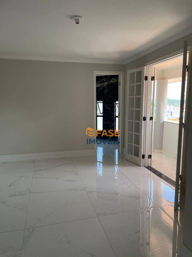 Casa à venda com 5 quartos, 471m² - Foto 11