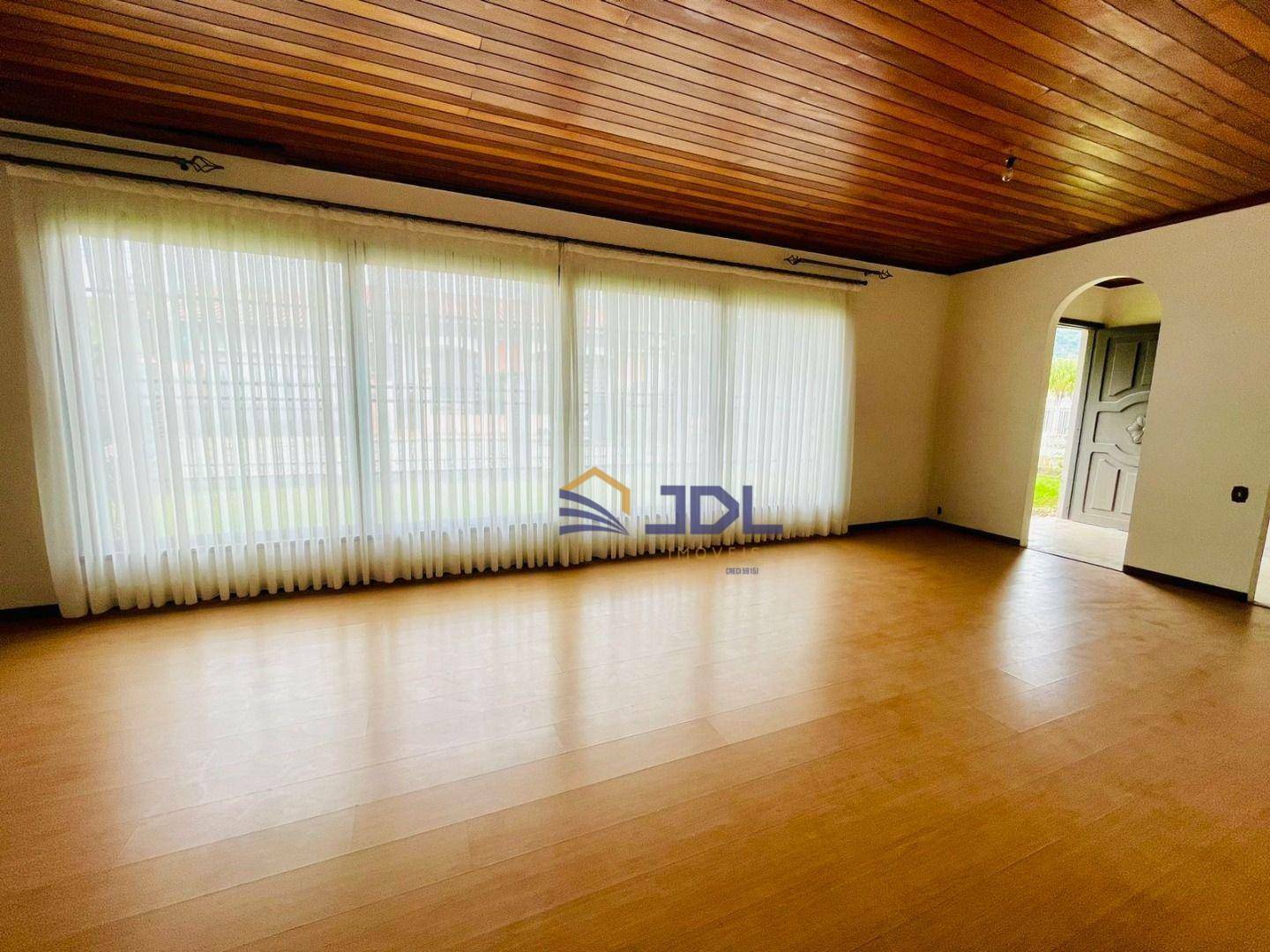 Casa à venda com 4 quartos, 292m² - Foto 4