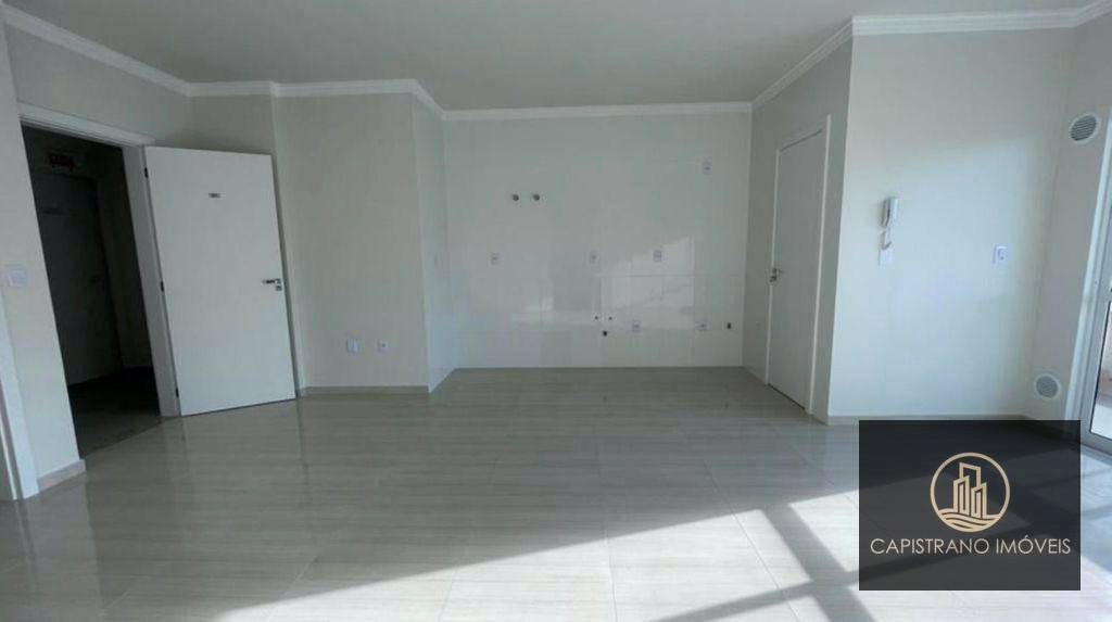 Apartamento à venda com 2 quartos, 67m² - Foto 6