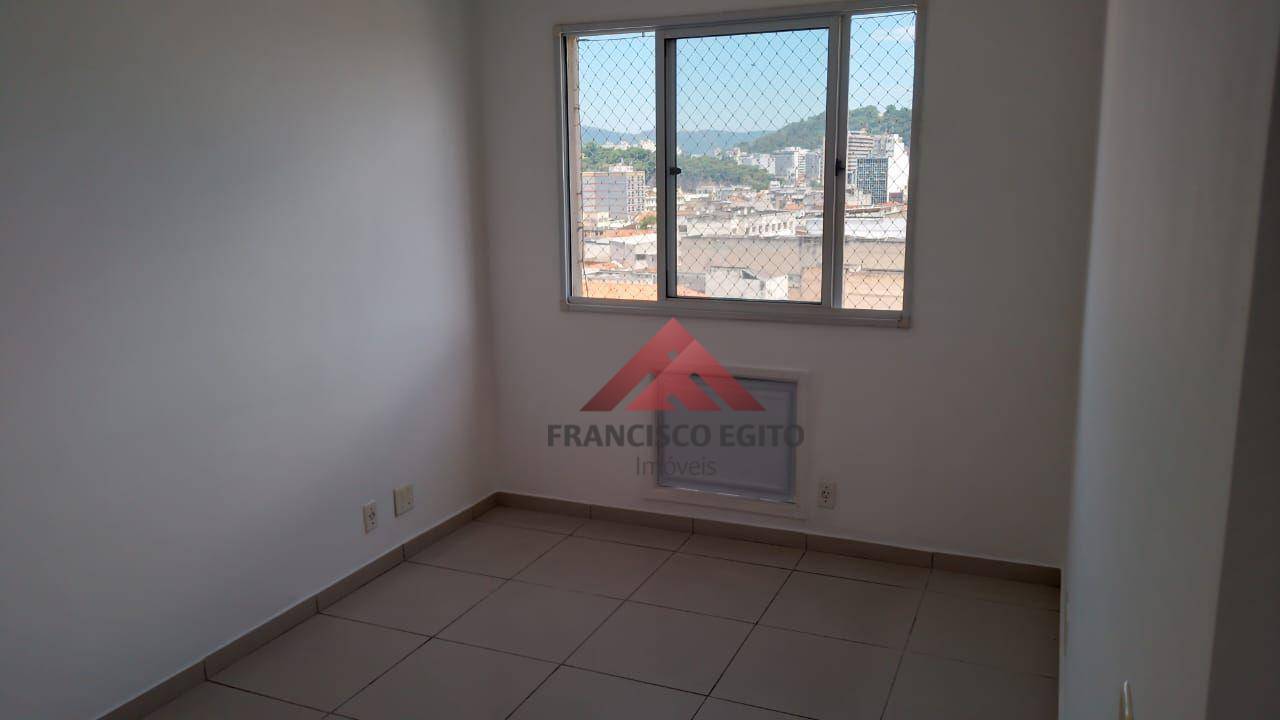 Apartamento à venda com 2 quartos, 67m² - Foto 6