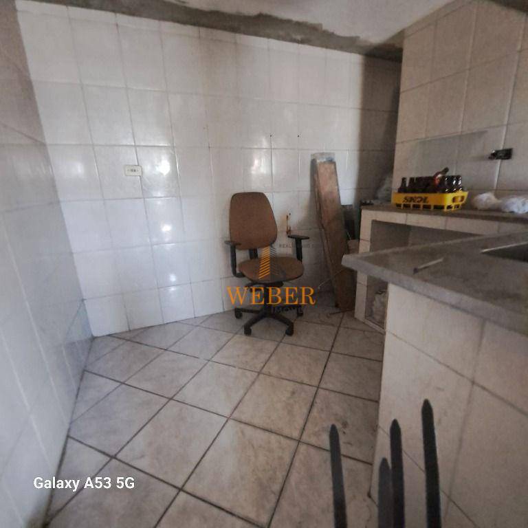 Sobrado à venda com 3 quartos, 240m² - Foto 6