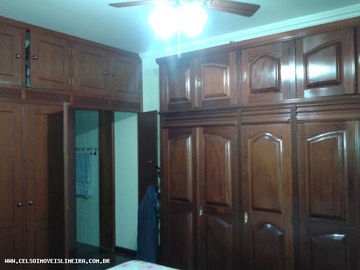 Casa à venda com 4 quartos, 300m² - Foto 18