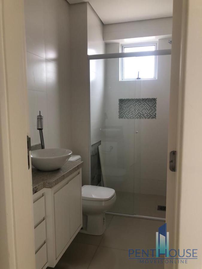 Apartamento para alugar com 3 quartos, 132m² - Foto 10