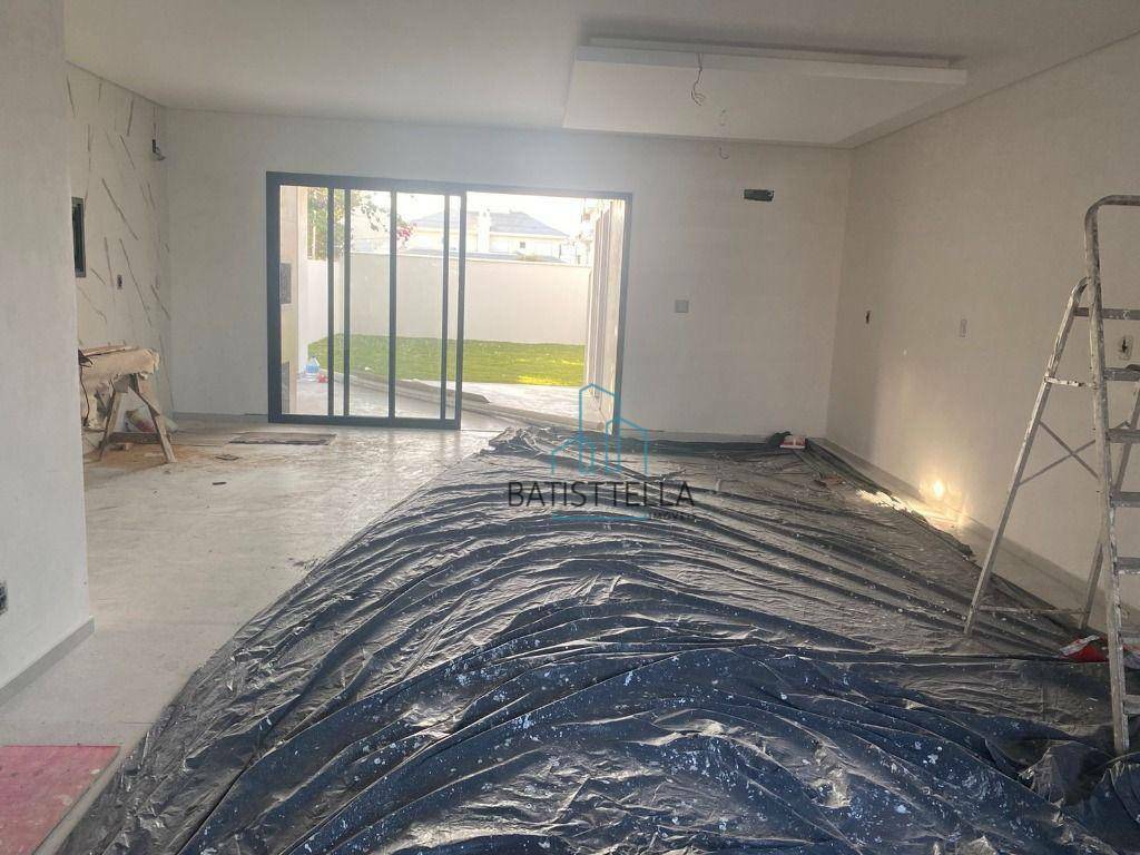 Casa à venda com 3 quartos, 202m² - Foto 26