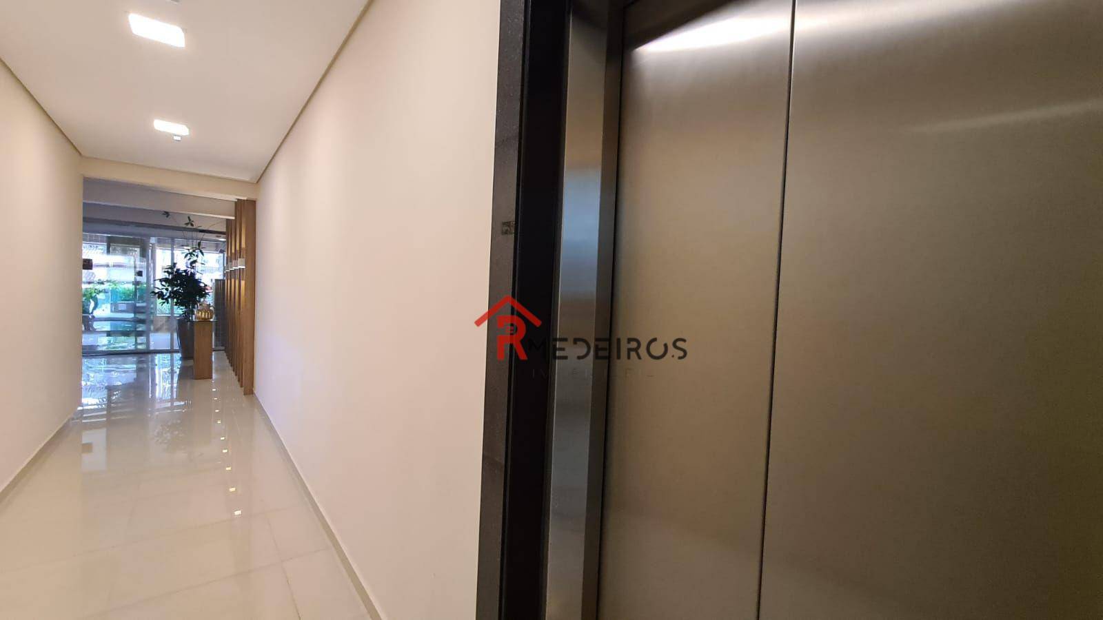 Apartamento à venda com 2 quartos, 70m² - Foto 28