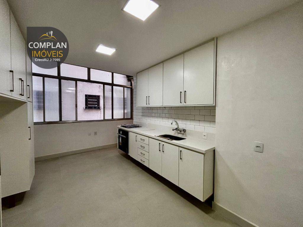 Apartamento à venda com 3 quartos, 140m² - Foto 13