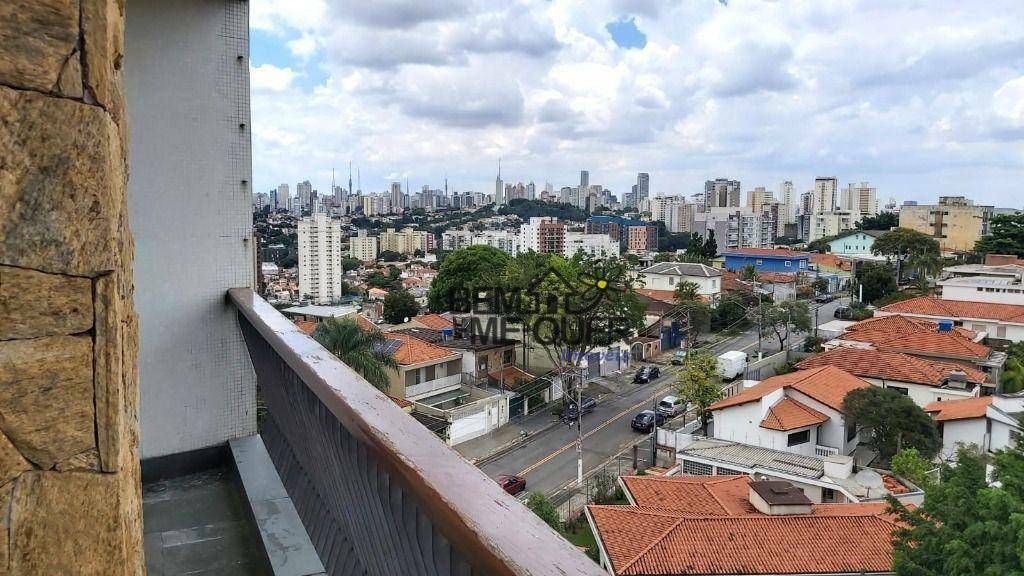 Apartamento à venda com 3 quartos, 166m² - Foto 2