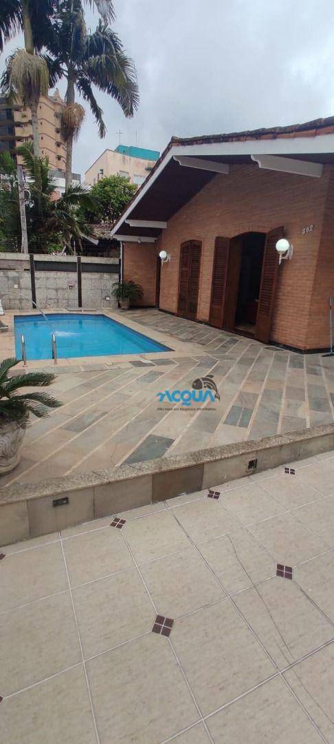 Casa de Condomínio à venda com 6 quartos, 200m² - Foto 26