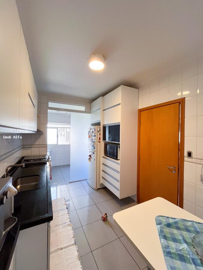 Apartamento à venda com 3 quartos, 136m² - Foto 1