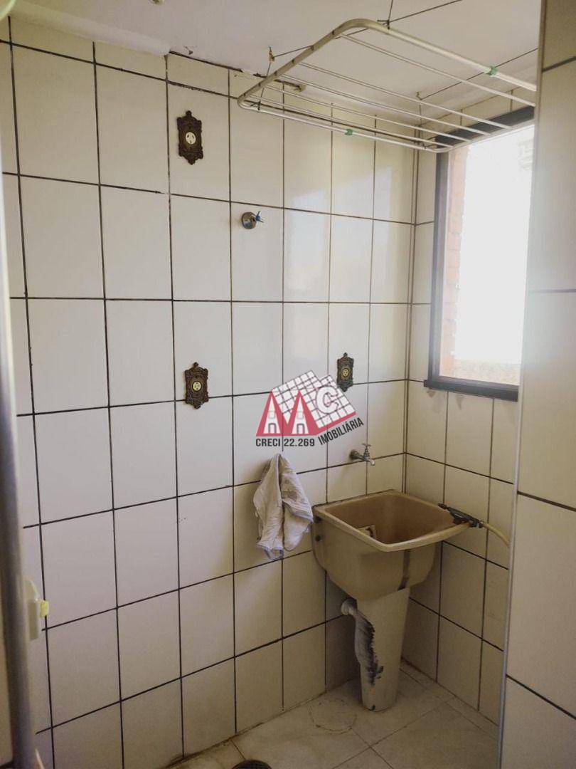 Apartamento à venda com 3 quartos, 80m² - Foto 9