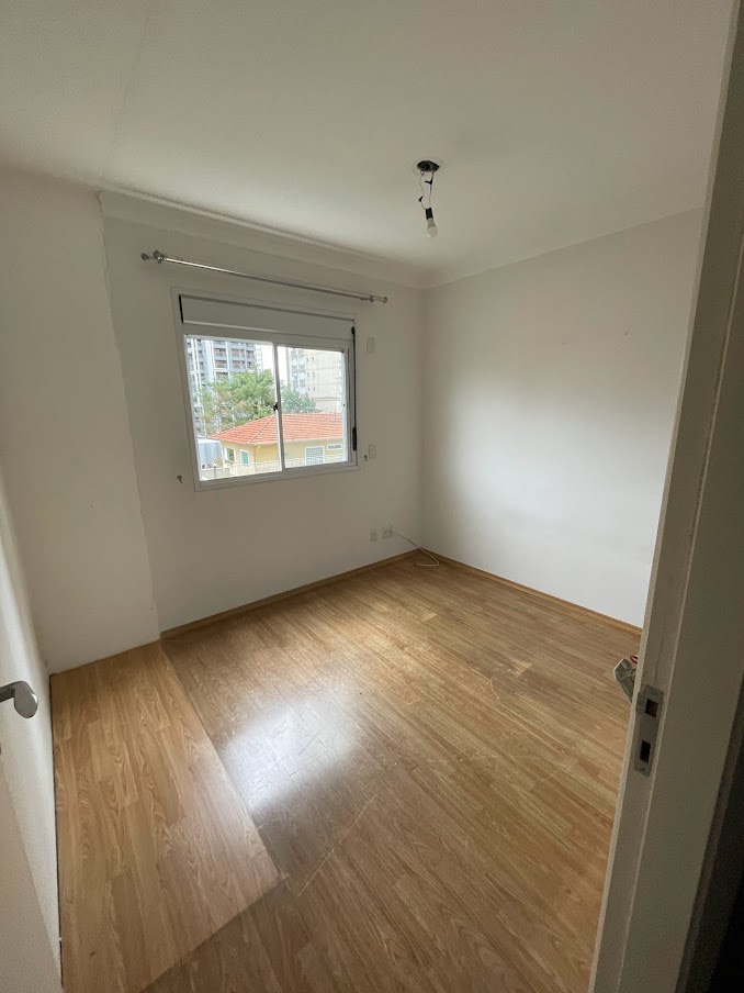 Apartamento à venda com 3 quartos, 169m² - Foto 2