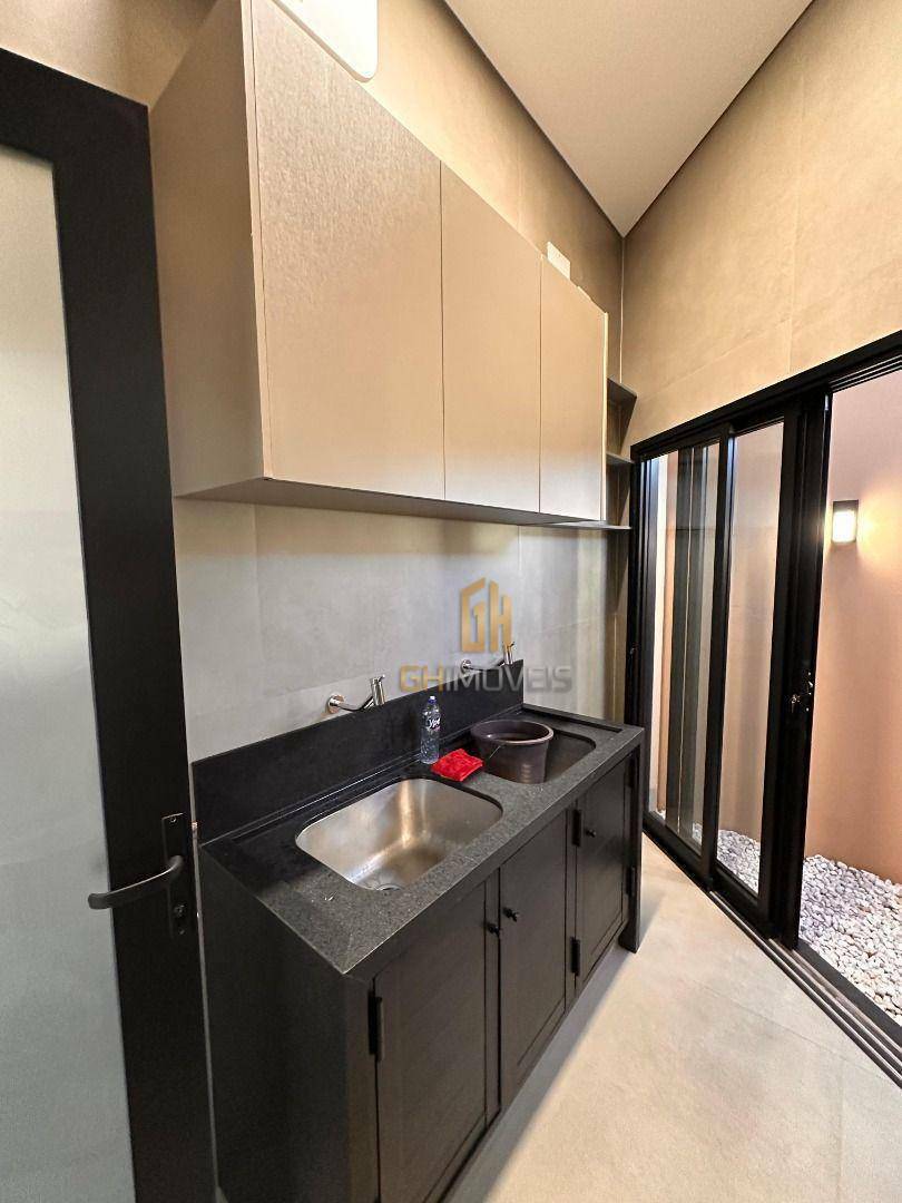 Casa à venda com 3 quartos, 200m² - Foto 25