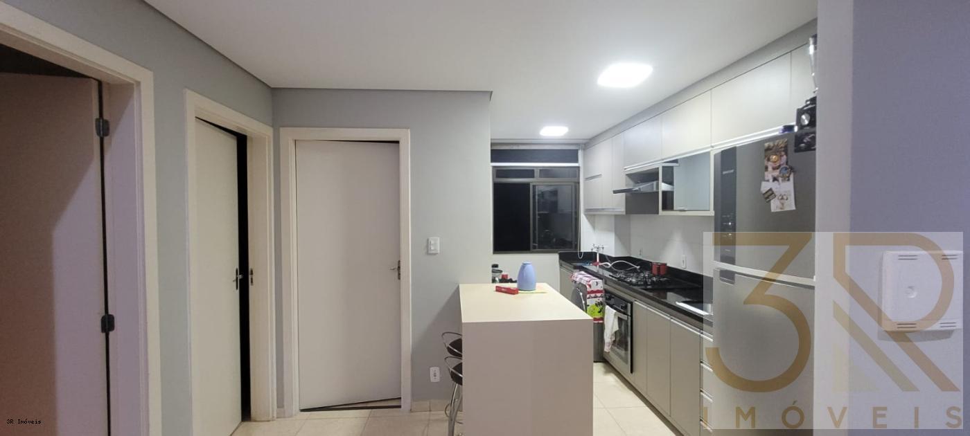 Apartamento à venda com 2 quartos, 45m² - Foto 4