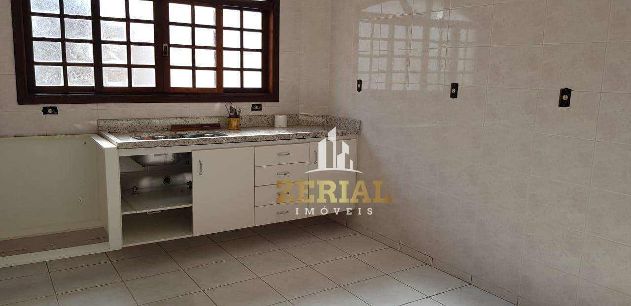 Sobrado à venda com 3 quartos, 250m² - Foto 5