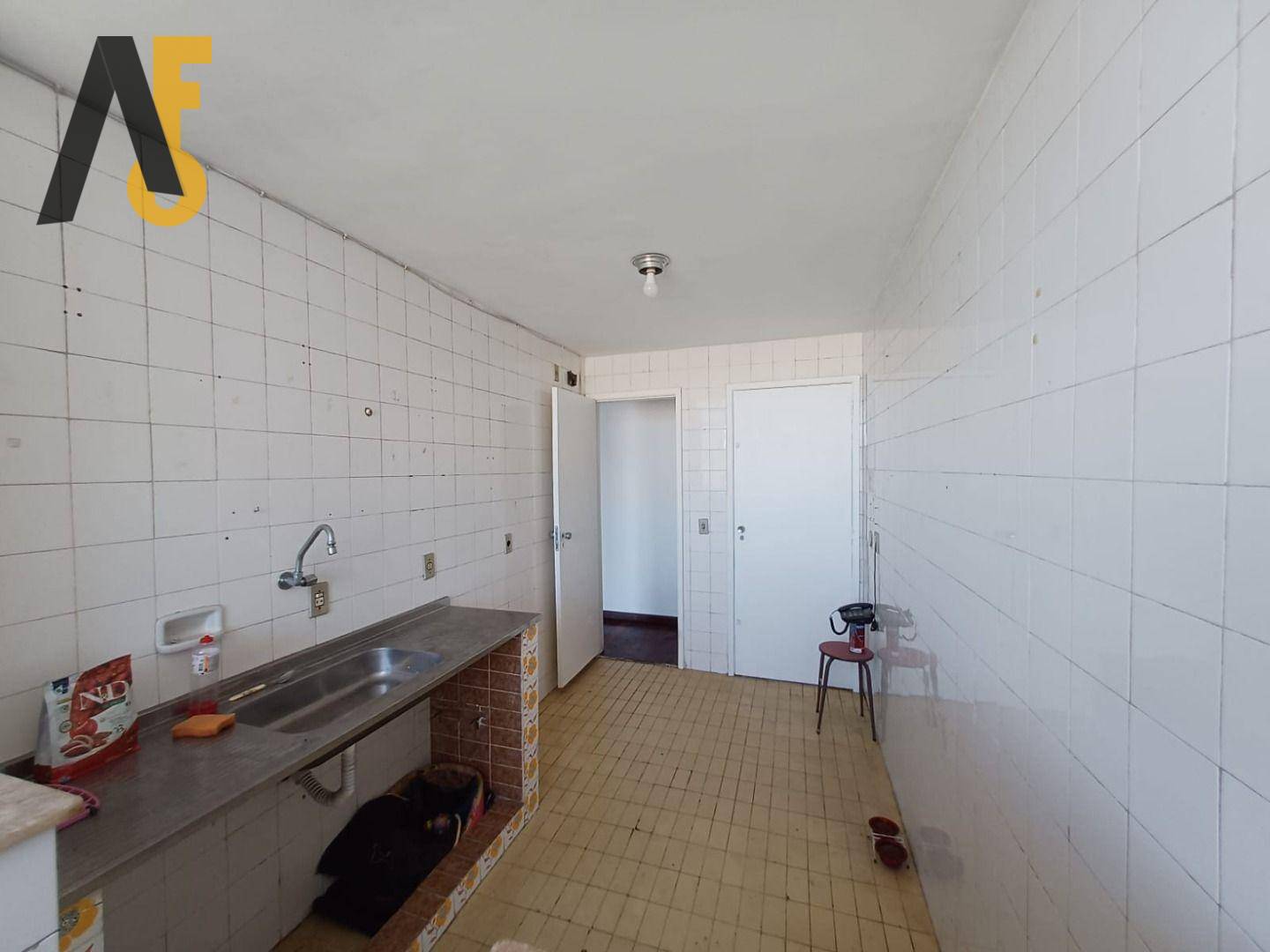 Apartamento à venda com 2 quartos, 85m² - Foto 9