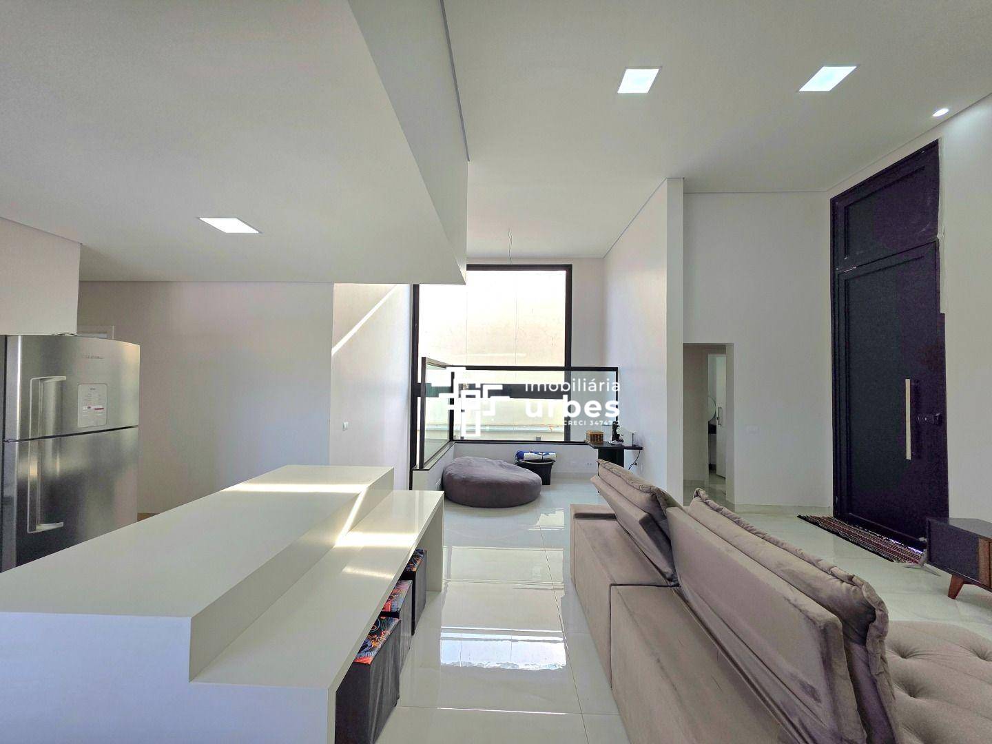 Casa de Condomínio à venda com 3 quartos, 304m² - Foto 6