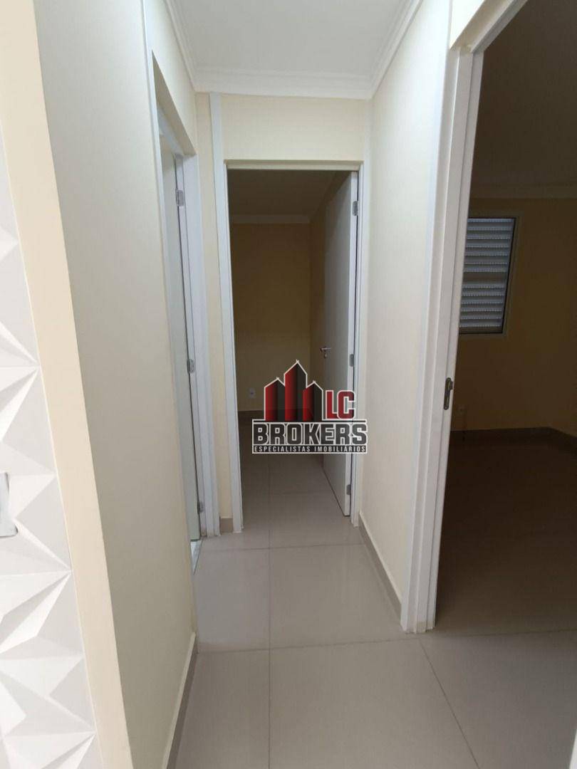 Apartamento para alugar com 2 quartos, 41m² - Foto 11