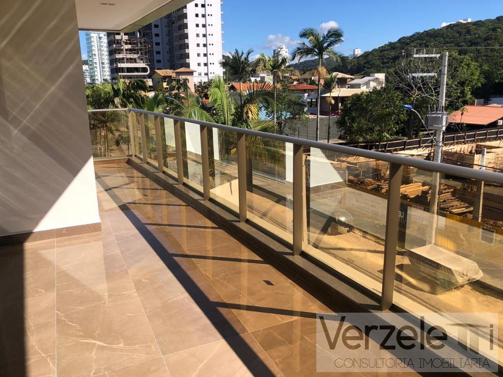 Apartamento à venda com 3 quartos, 119m² - Foto 8