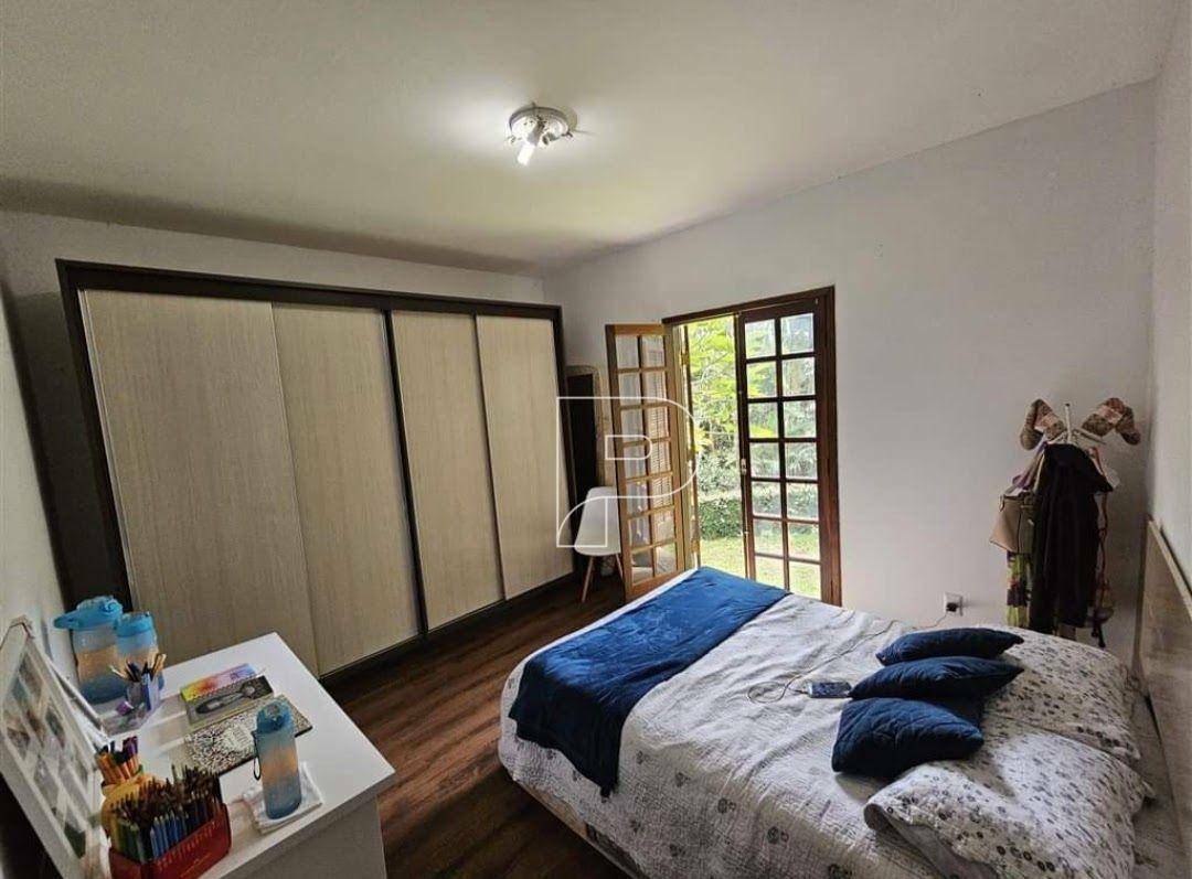 Casa de Condomínio à venda com 3 quartos, 240m² - Foto 11