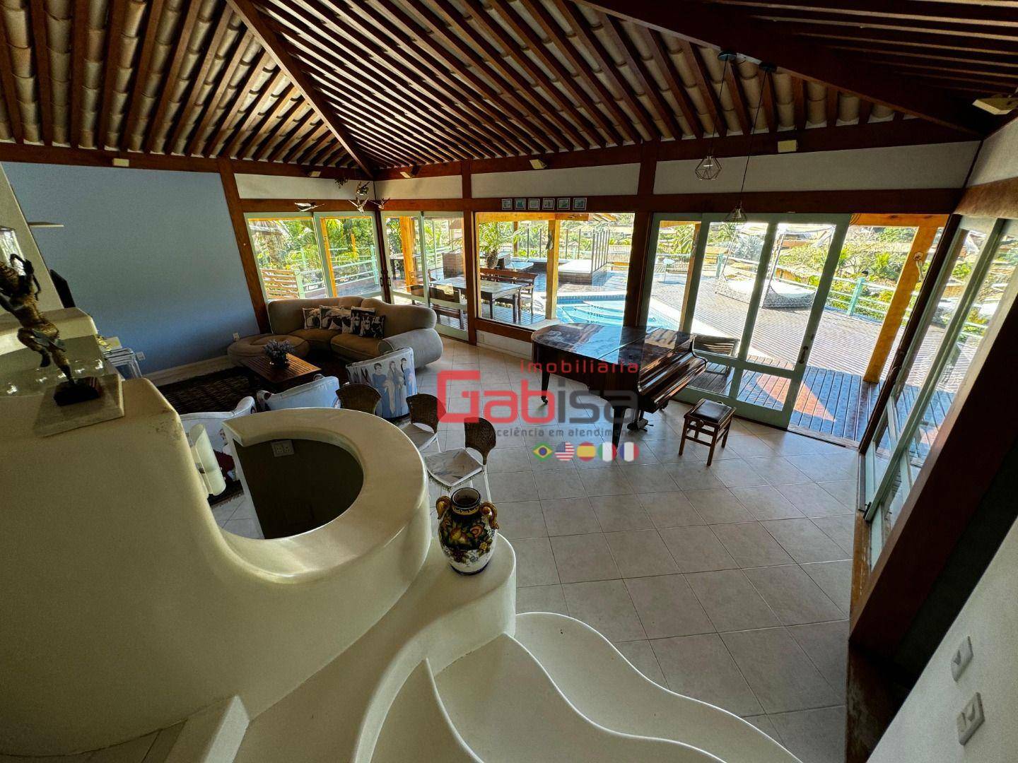 Casa de Condomínio à venda e aluguel com 5 quartos, 301m² - Foto 2