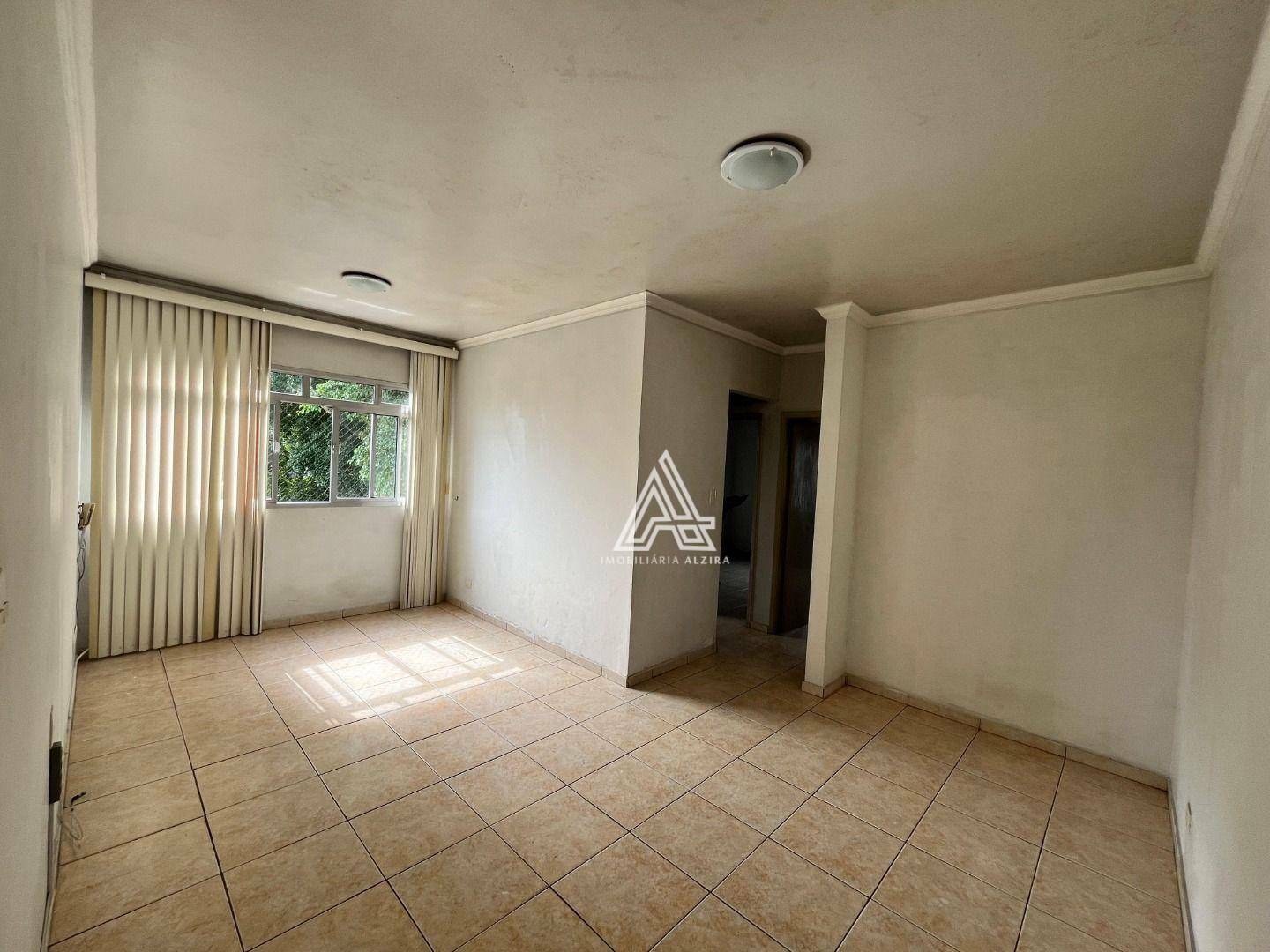 Apartamento à venda com 2 quartos, 70m² - Foto 1