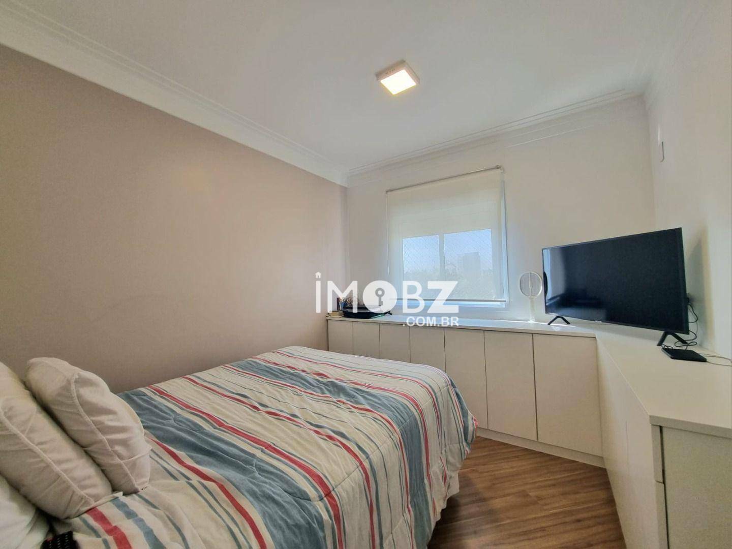 Apartamento à venda com 2 quartos, 77m² - Foto 8