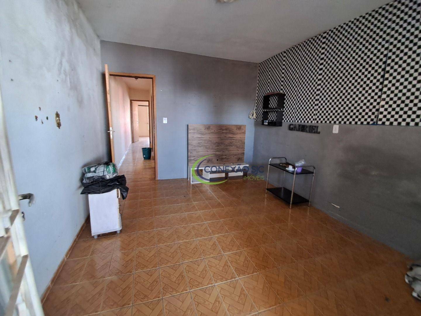 Casa à venda com 4 quartos, 150m² - Foto 12