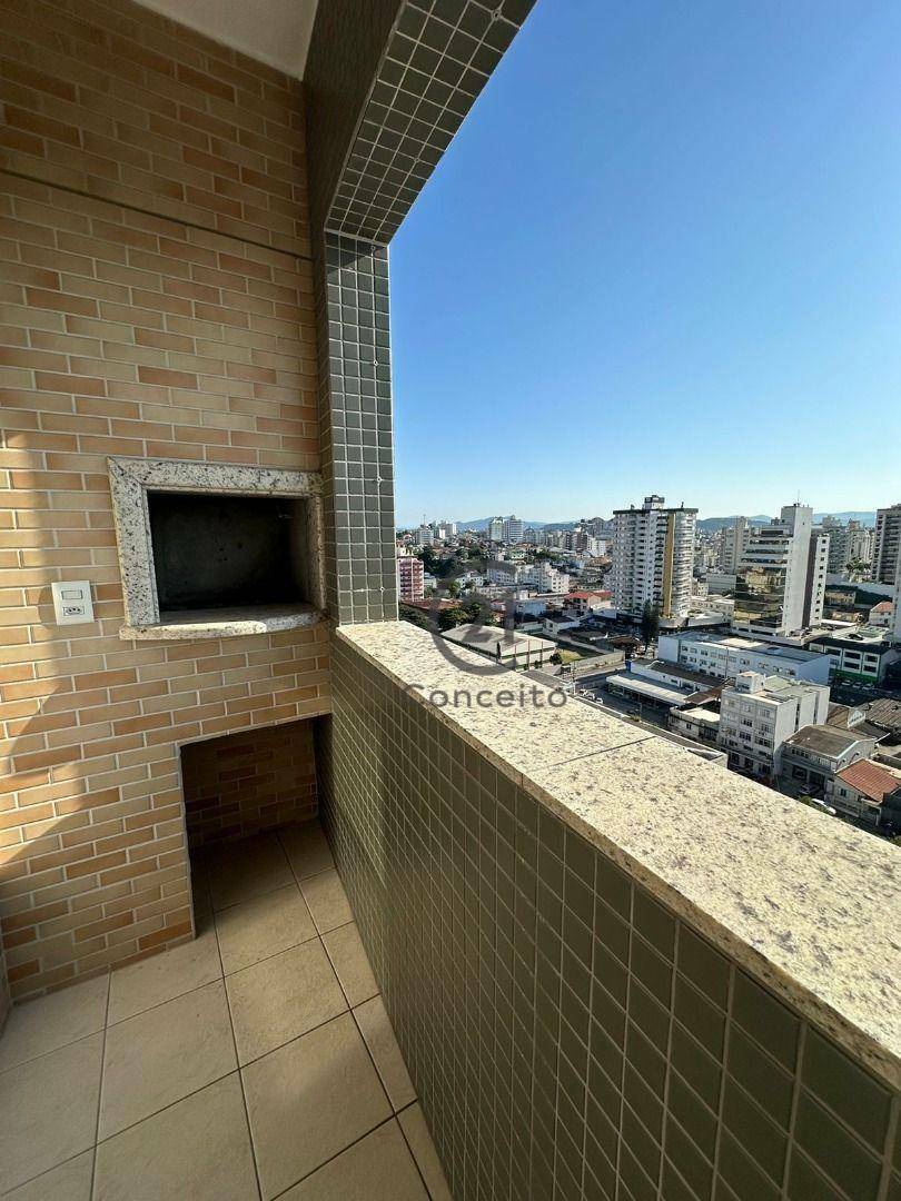 Apartamento à venda com 3 quartos, 110m² - Foto 7