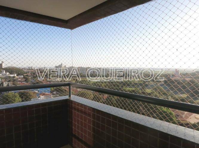 Apartamento à venda com 3 quartos, 110m² - Foto 4