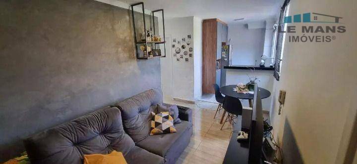 Apartamento à venda com 2 quartos, 44m² - Foto 1