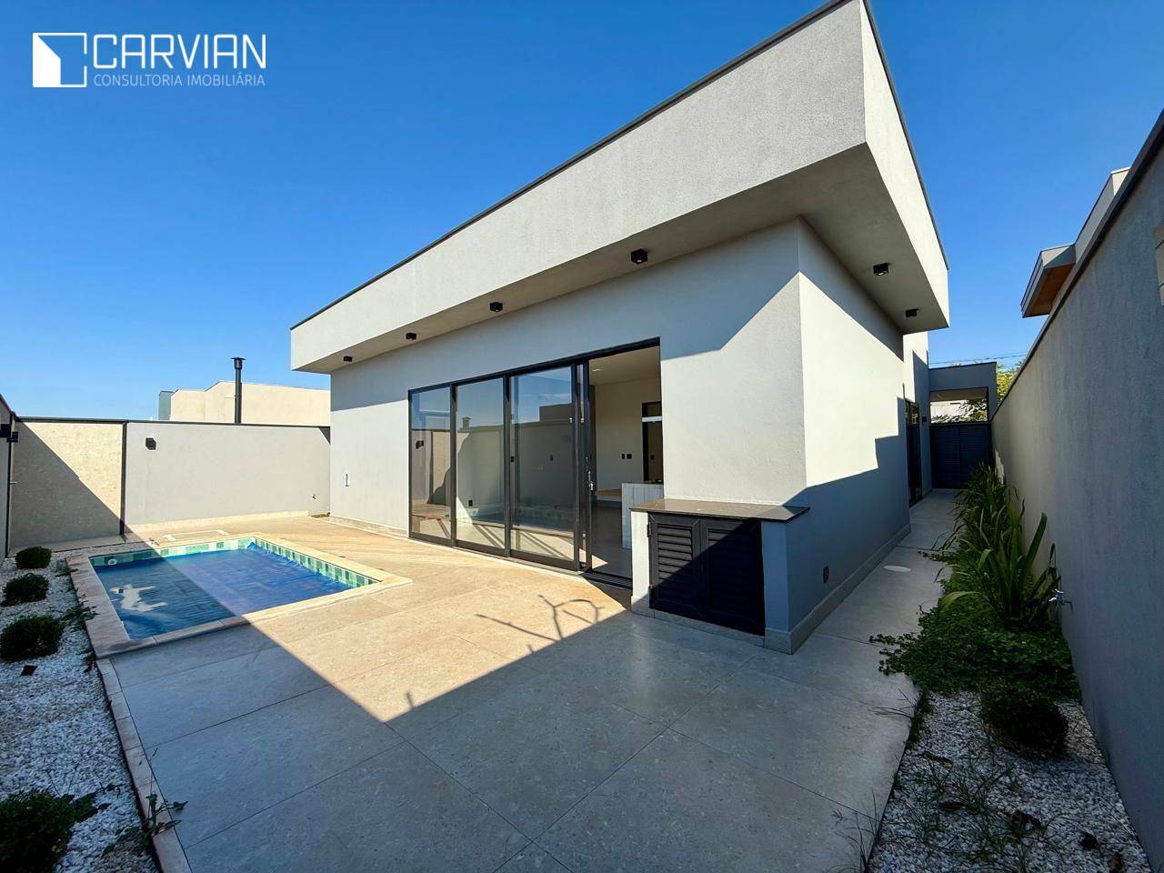 Casa de Condomínio à venda com 3 quartos, 186m² - Foto 1