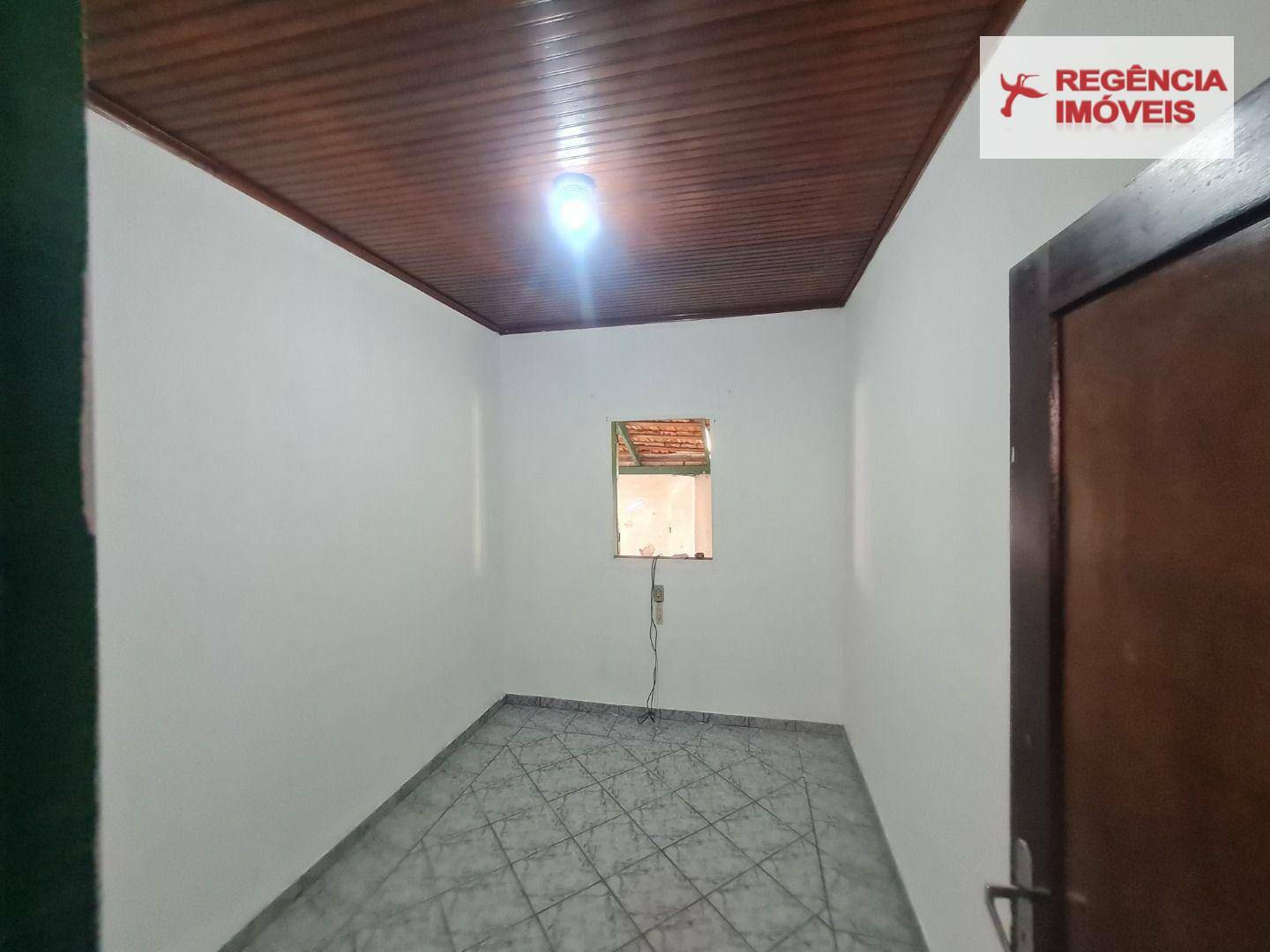 Casa à venda com 4 quartos, 150m² - Foto 7