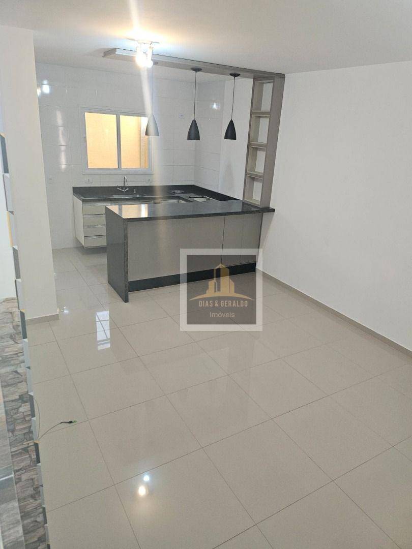 Sobrado, 2 quartos, 72 m² - Foto 1