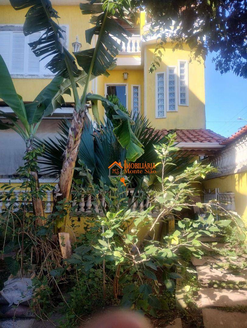 Sobrado à venda com 4 quartos, 200m² - Foto 2