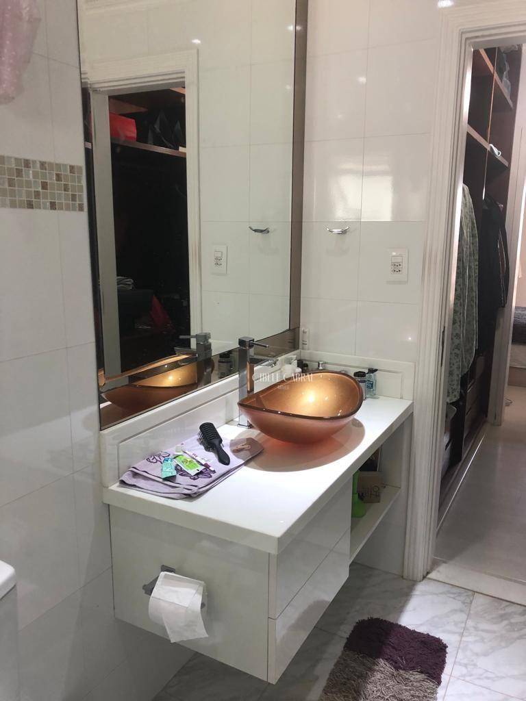 Apartamento à venda e aluguel com 3 quartos, 180m² - Foto 17