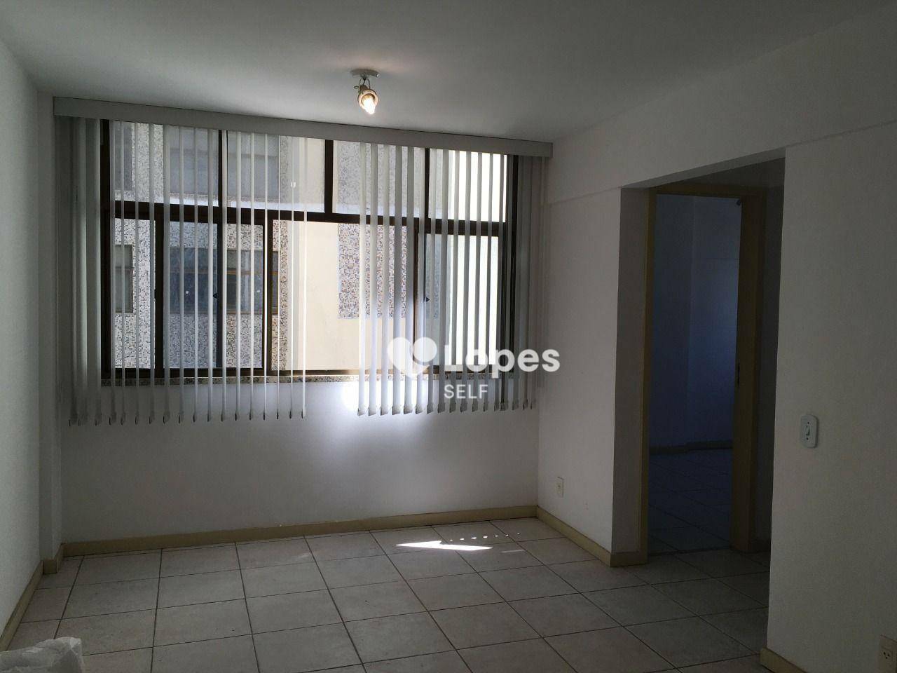 Apartamento à venda com 2 quartos, 60m² - Foto 1