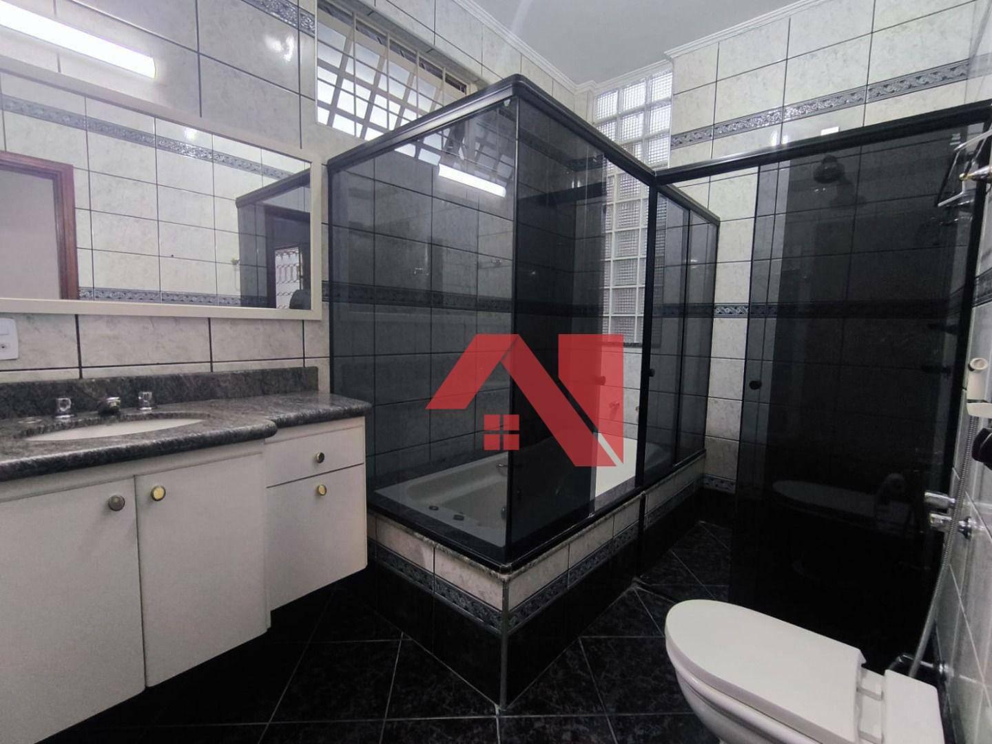 Casa à venda com 3 quartos, 218m² - Foto 15