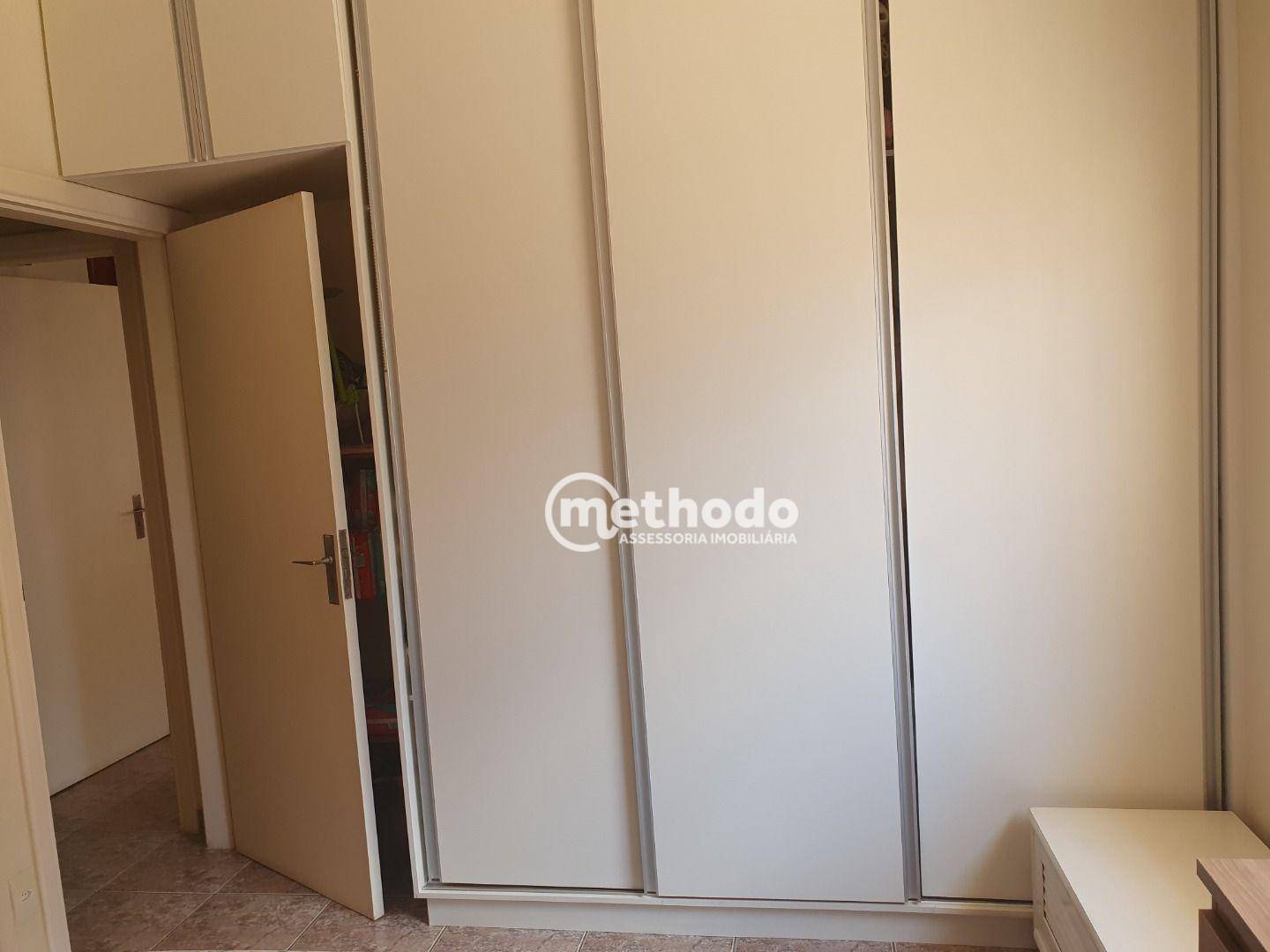 Casa à venda com 3 quartos, 231m² - Foto 32