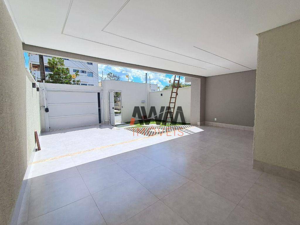 Casa à venda com 3 quartos, 132m² - Foto 4