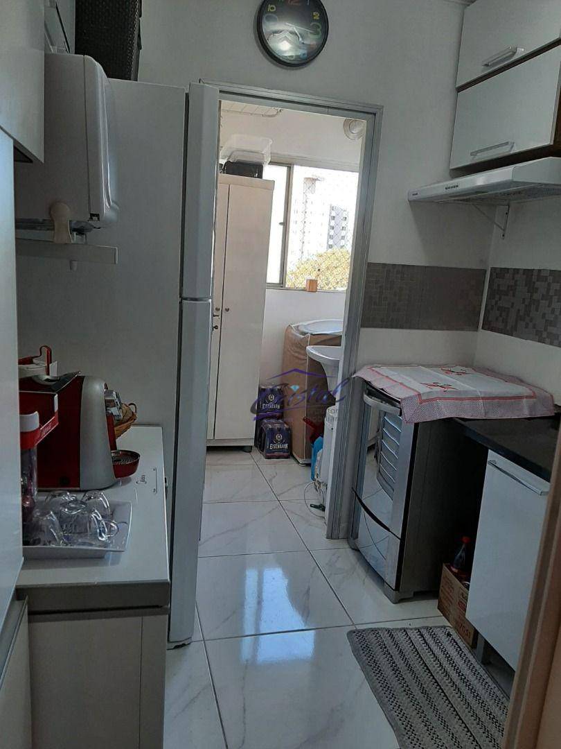 Apartamento à venda com 2 quartos, 50m² - Foto 4