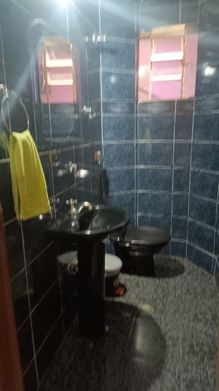 Sobrado à venda com 2 quartos, 180m² - Foto 17