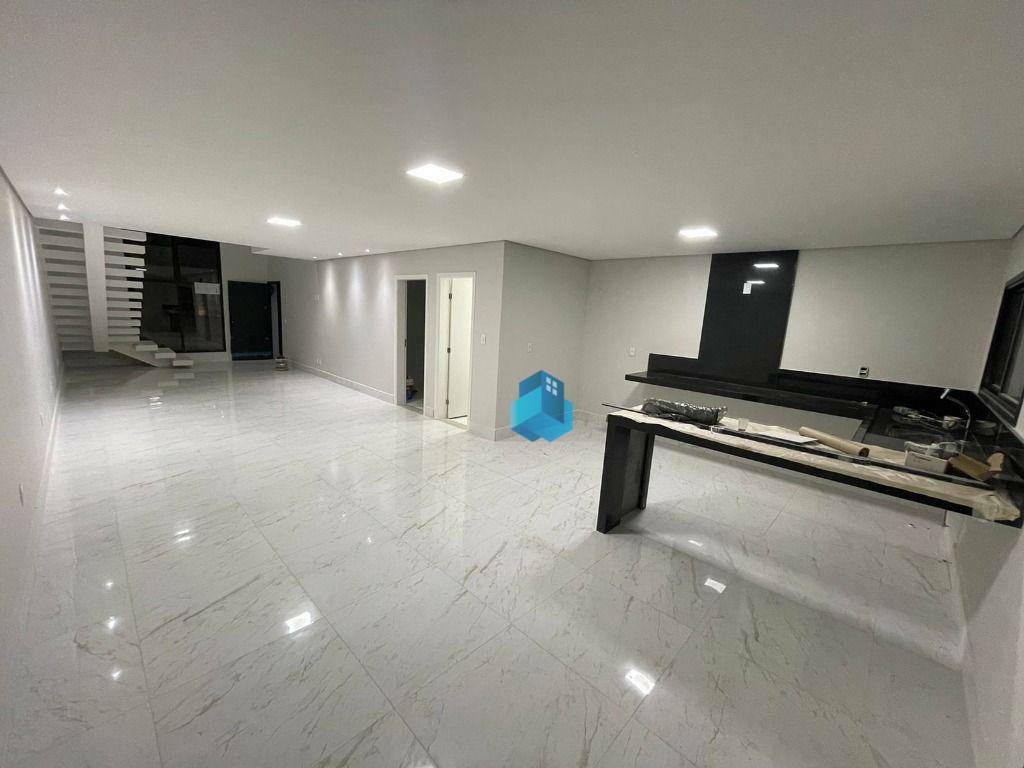 Casa à venda com 3 quartos, 200m² - Foto 5