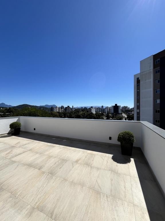 Apartamento à venda com 2 quartos, 62m² - Foto 11