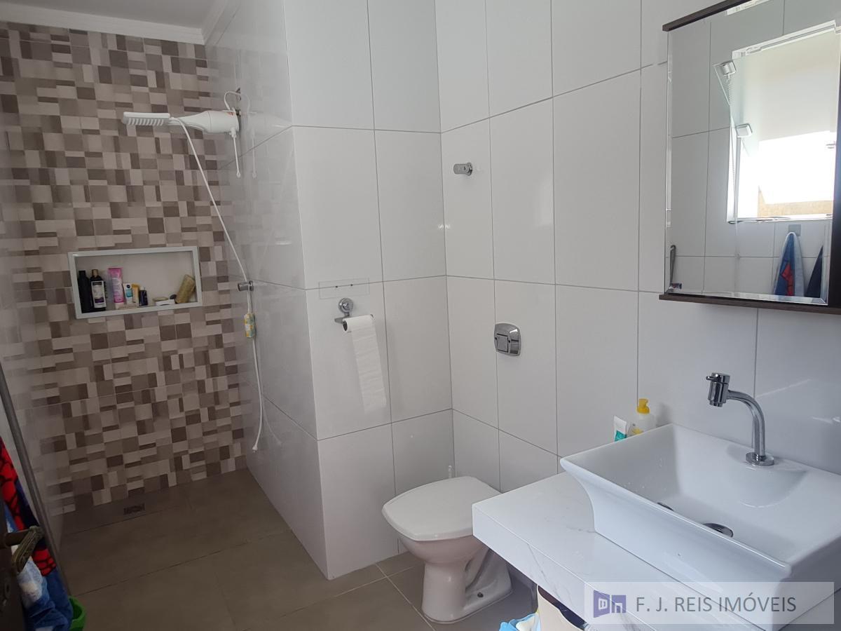 Casa à venda com 4 quartos, 550m² - Foto 14